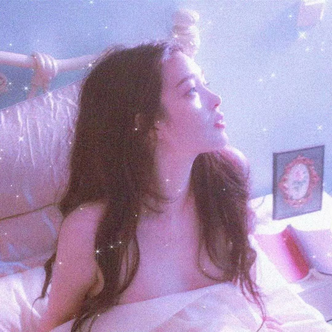深蓝色的夜晚